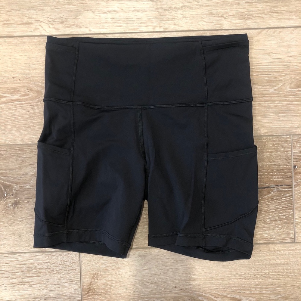 Lululemon Fast & Free 6” shorts